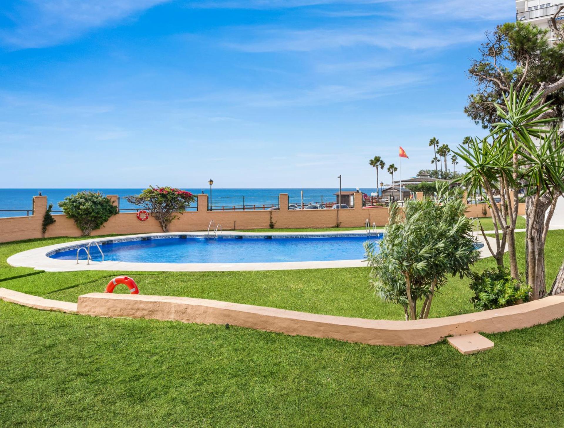 Beachfront Calahonda Apartment By Costarentals - Ref 89 Sitio de Calahonda Exterior foto